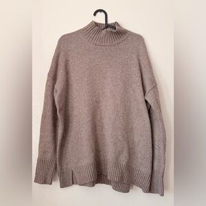 GAP Women's Turtleneck Sweater in Taupe